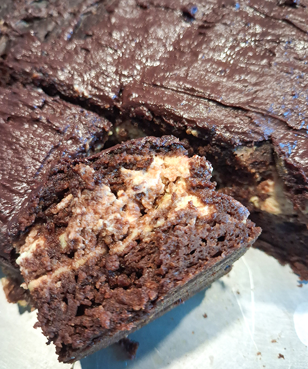 Cheesy Pumpkin Brownies